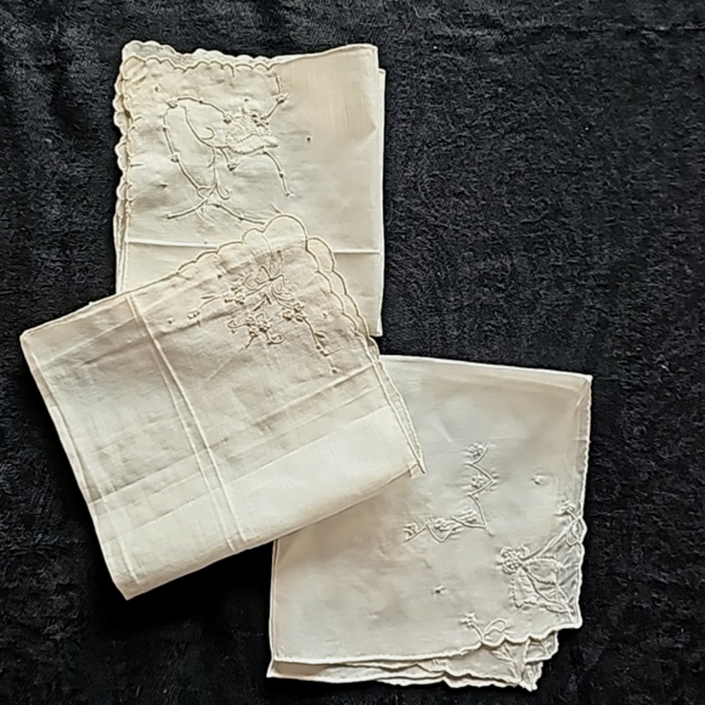 Antique Embroidered Hankies